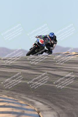 media/Dec-07-2025-CVMA (Sun) [[3e7d2de5dc]]/Race 7-Formula Lightweight Twins Shootout/